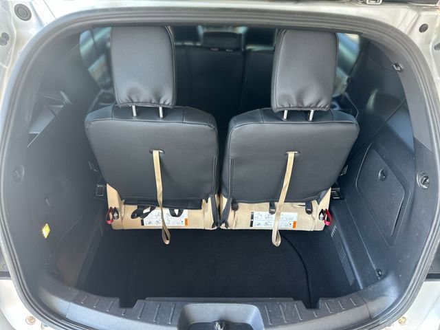 Used 2016 Ford Explorer XLT w/ Equipment Group 201A FWD image 25