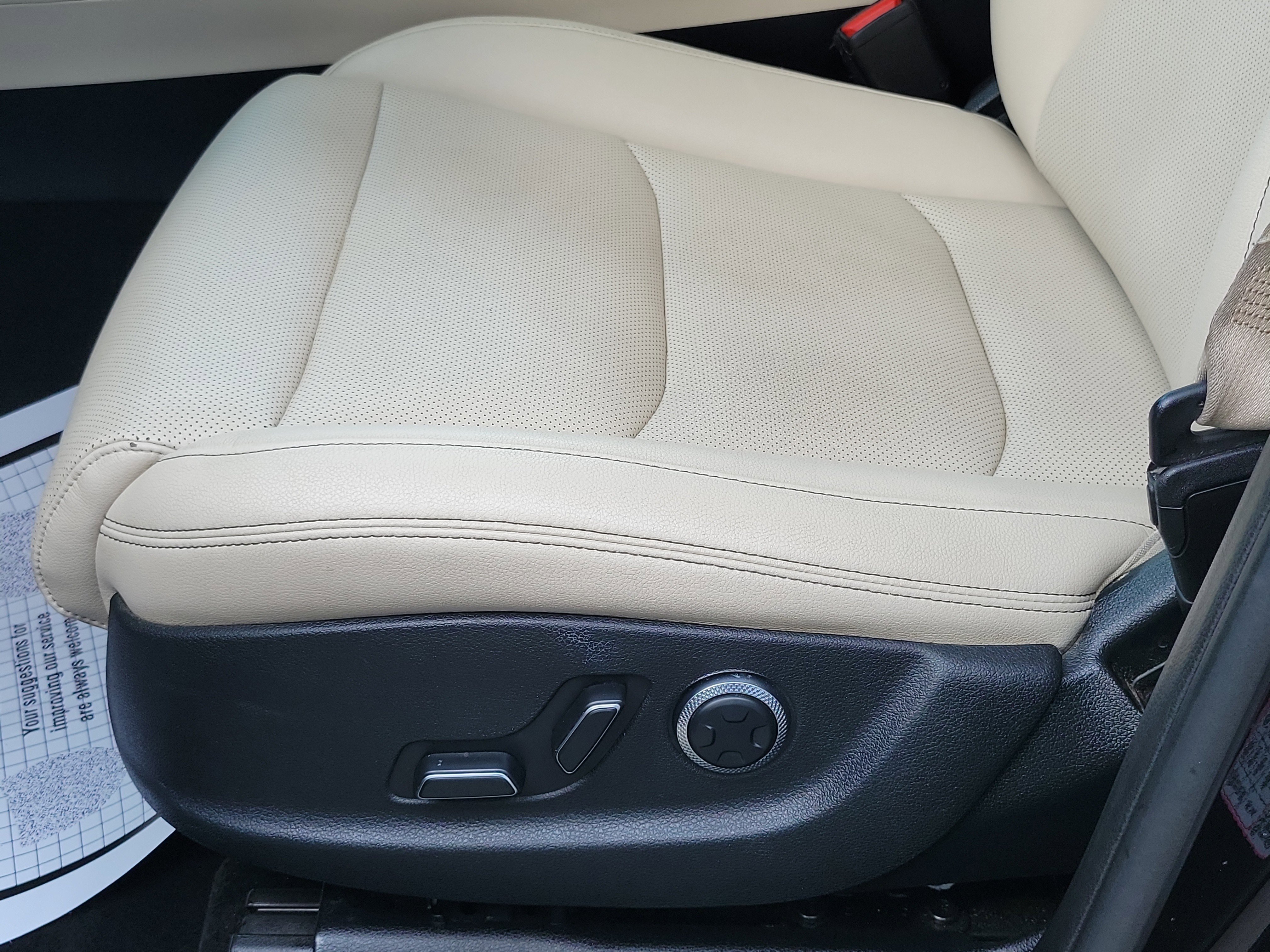 Certified 2024 Genesis GV70 2.5T AWD/4WD image 16