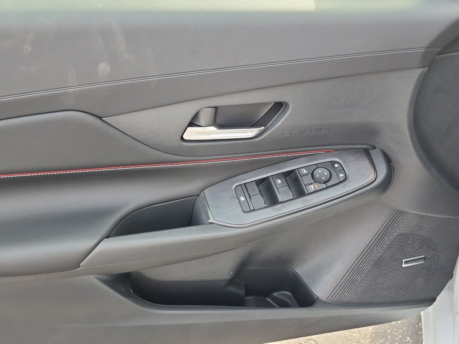 New 2027 Nissan Sentra SR w/ SR Premium Package FWD image 13