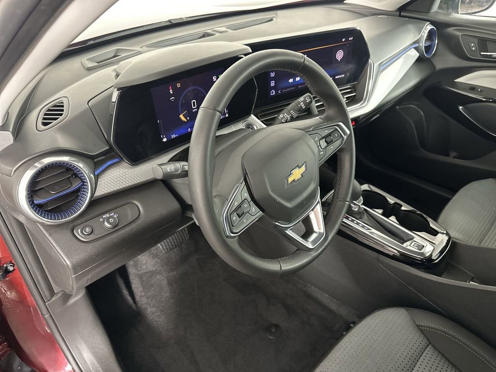 Certified 2024 Chevrolet Trax LT w/ Driver Confidence Package FWD image 13