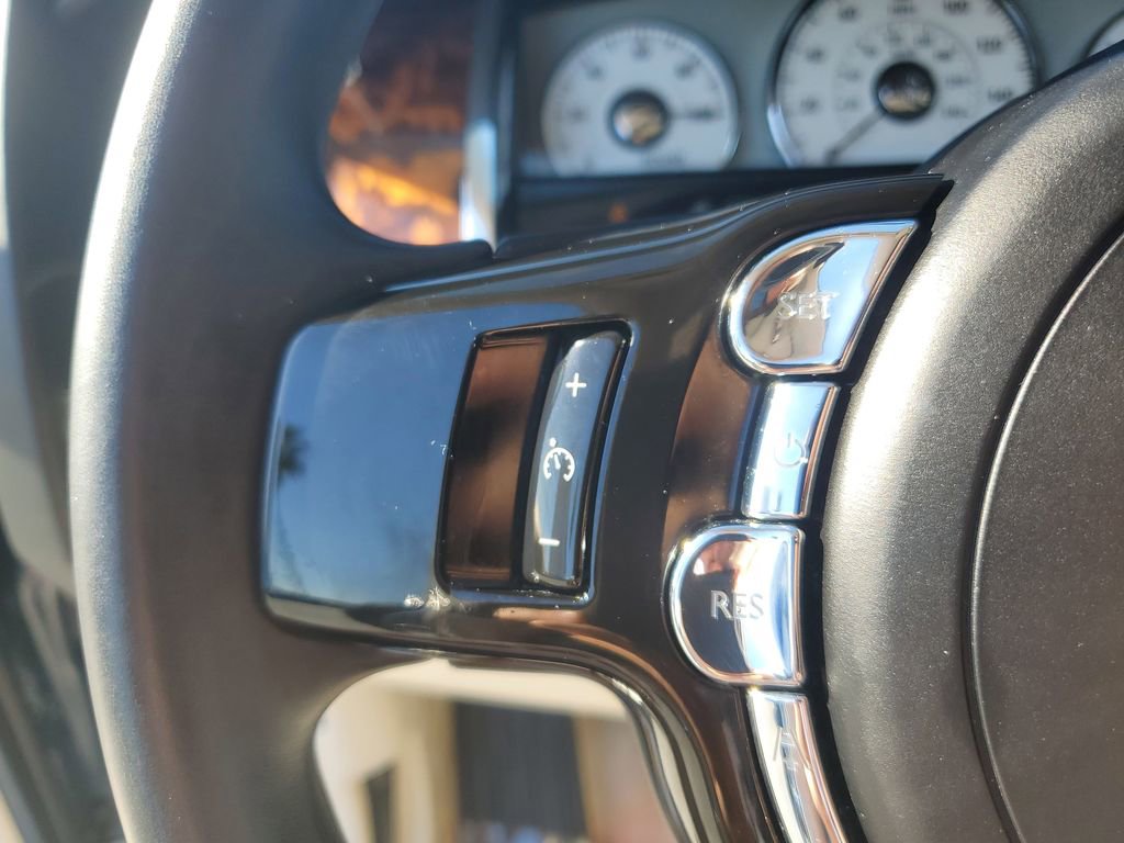 Used 2011 Rolls-Royce Ghost image 33