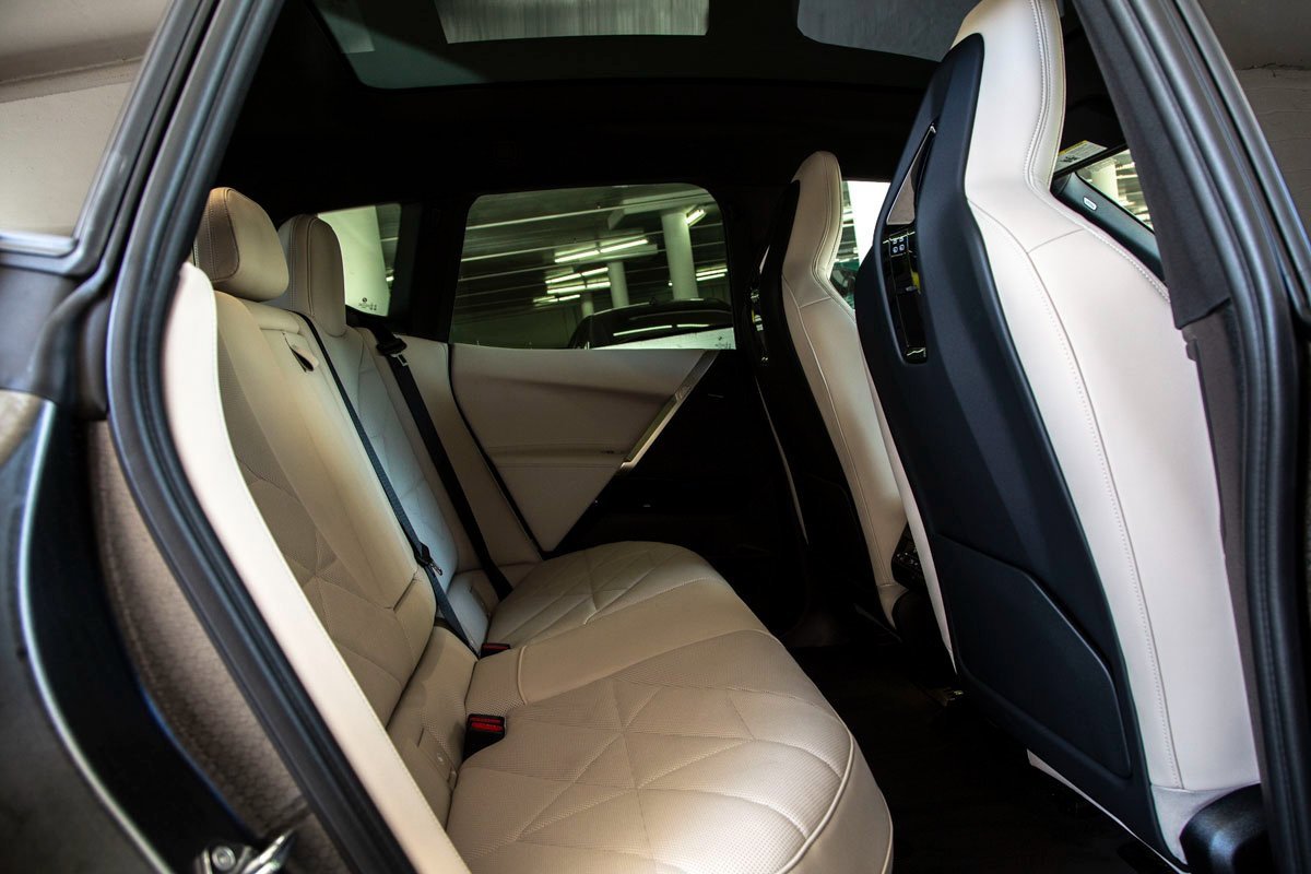 Certified 2023 BMW iX xDrive50 w/ Premium Package image 23