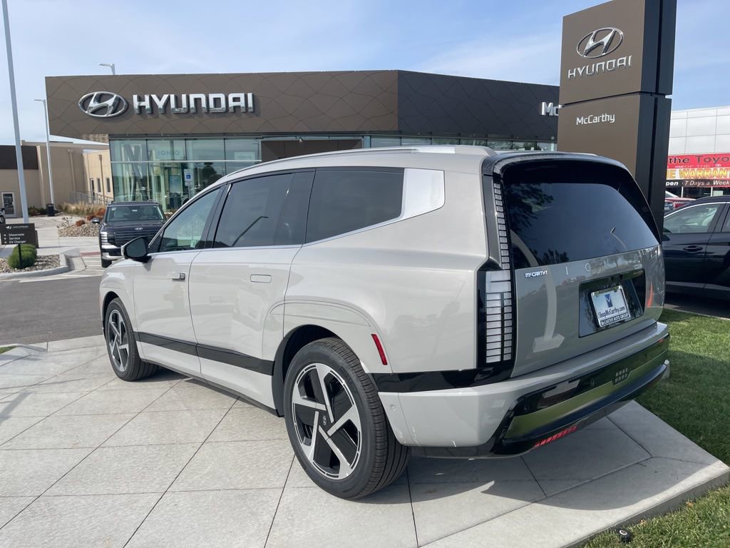 New 2026 Hyundai Ioniq 9 Calligraphy image 3