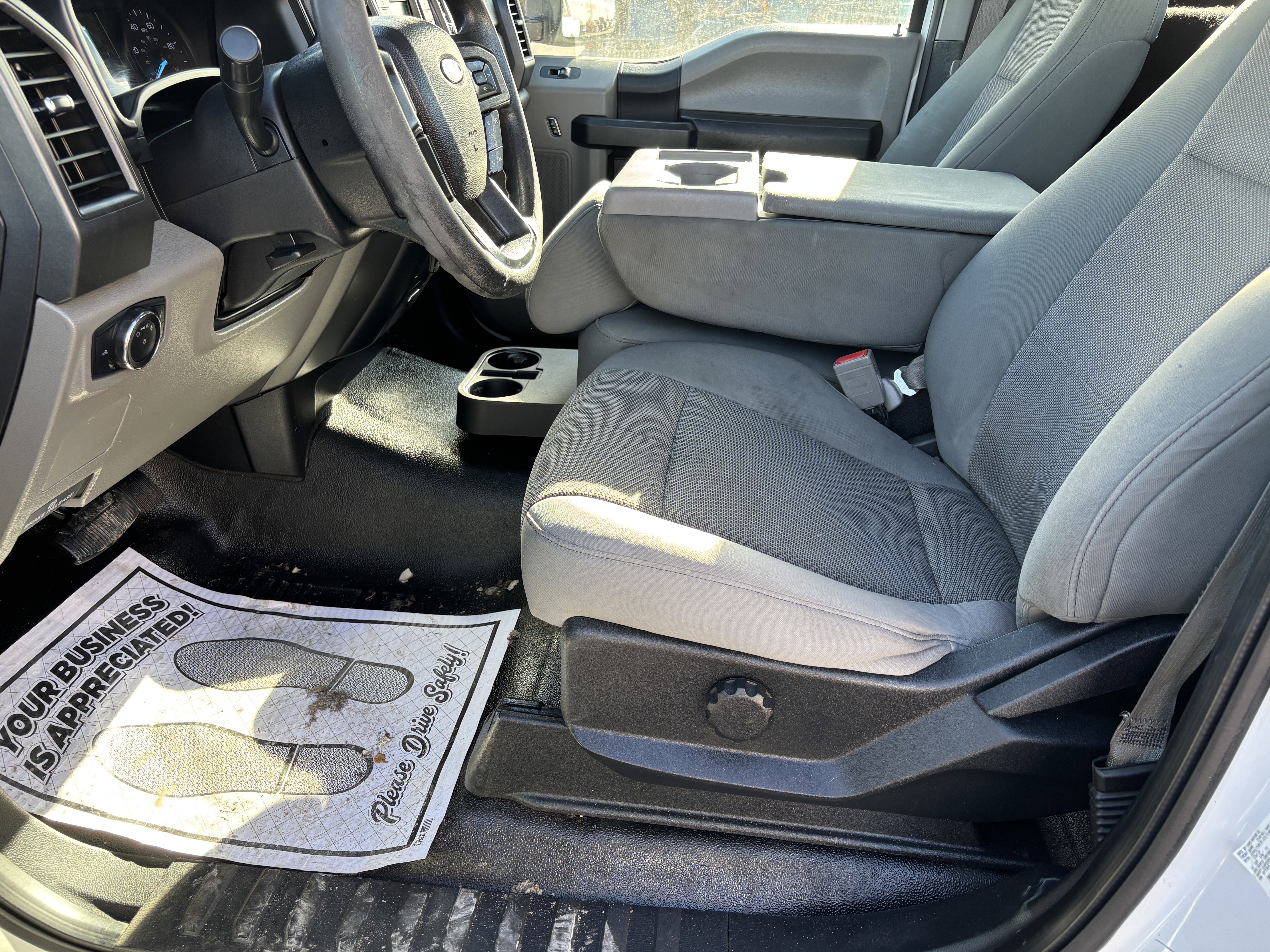 Used 2018 Ford F250 XL w/ Power Equipment Group image 9