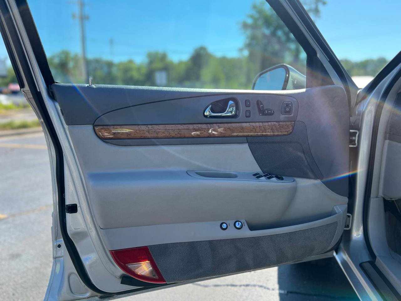 Used 2000 Lincoln Continental FWD image 14
