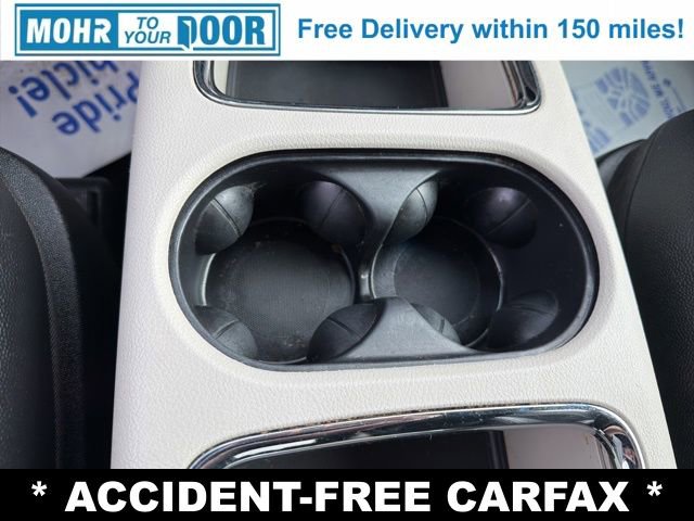 Used 2020 Dodge Grand Caravan SXT image 21