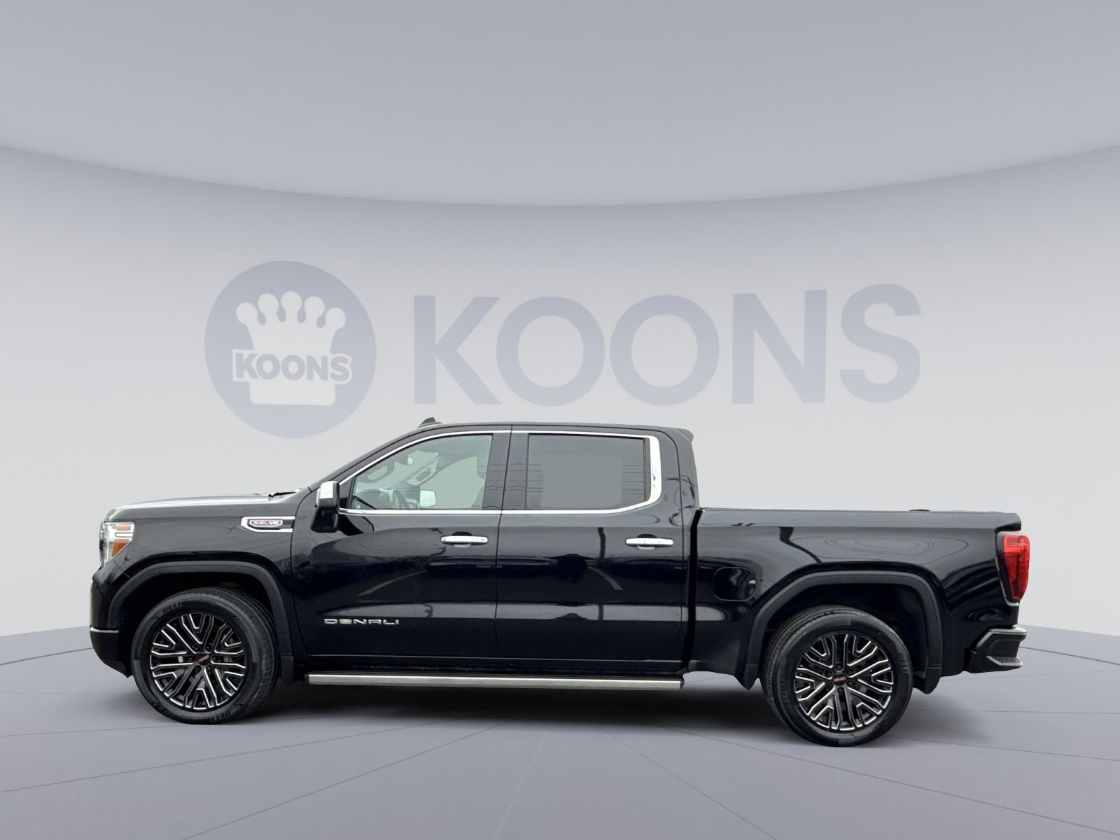 Used 2022 GMC Sierra 1500 Denali w/ Denali Premium Package image 2