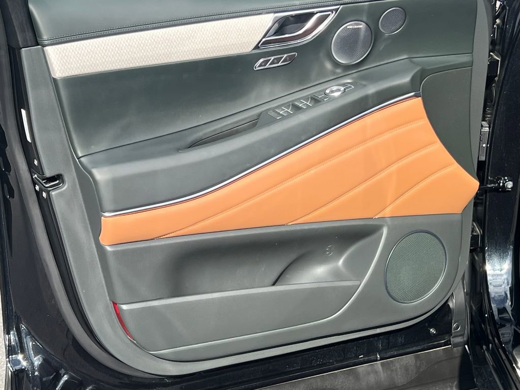 Used 2025 Genesis GV80 3.5T Advanced image 11