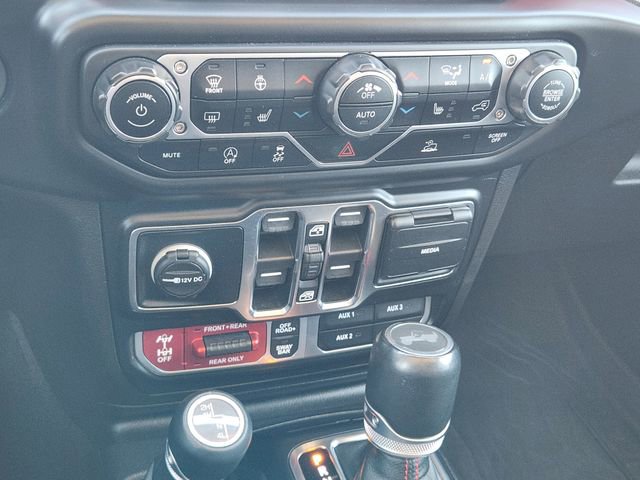 Used 2022 Jeep Wrangler Unlimited Rubicon w/ Cold Weather Group image 39