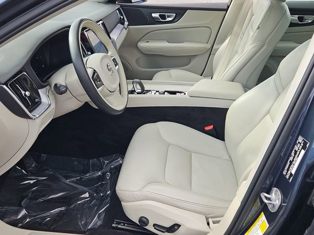 Used 2024 Volvo S60 B5 Core image 11