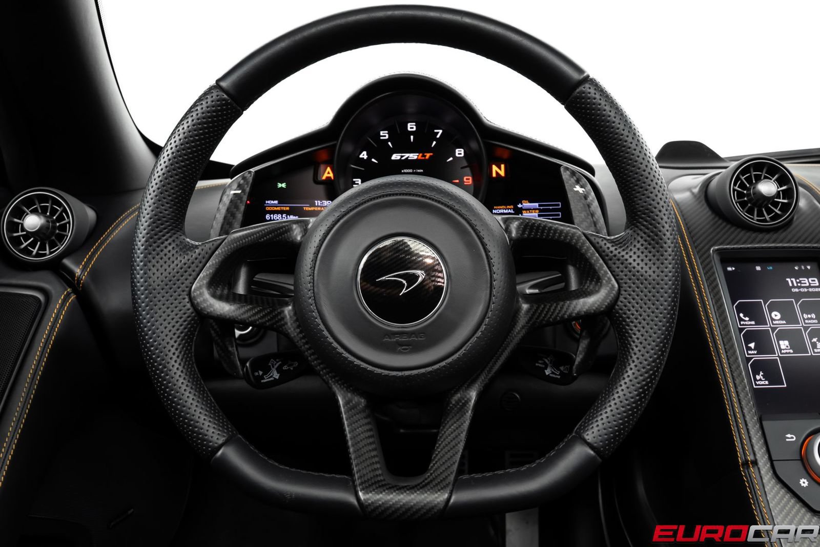 Used 2016 McLaren 675LT Spider RWD image 34