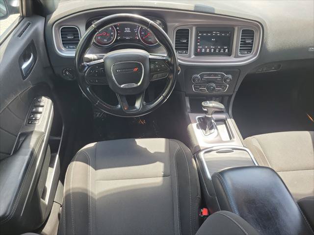 Used 2022 Dodge Charger SXT RWD image 9