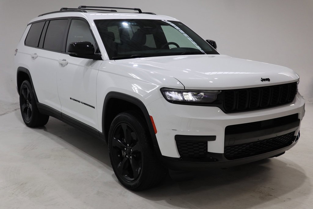 Used 2023 Jeep Grand Cherokee L Laredo AWD/4WD image 1