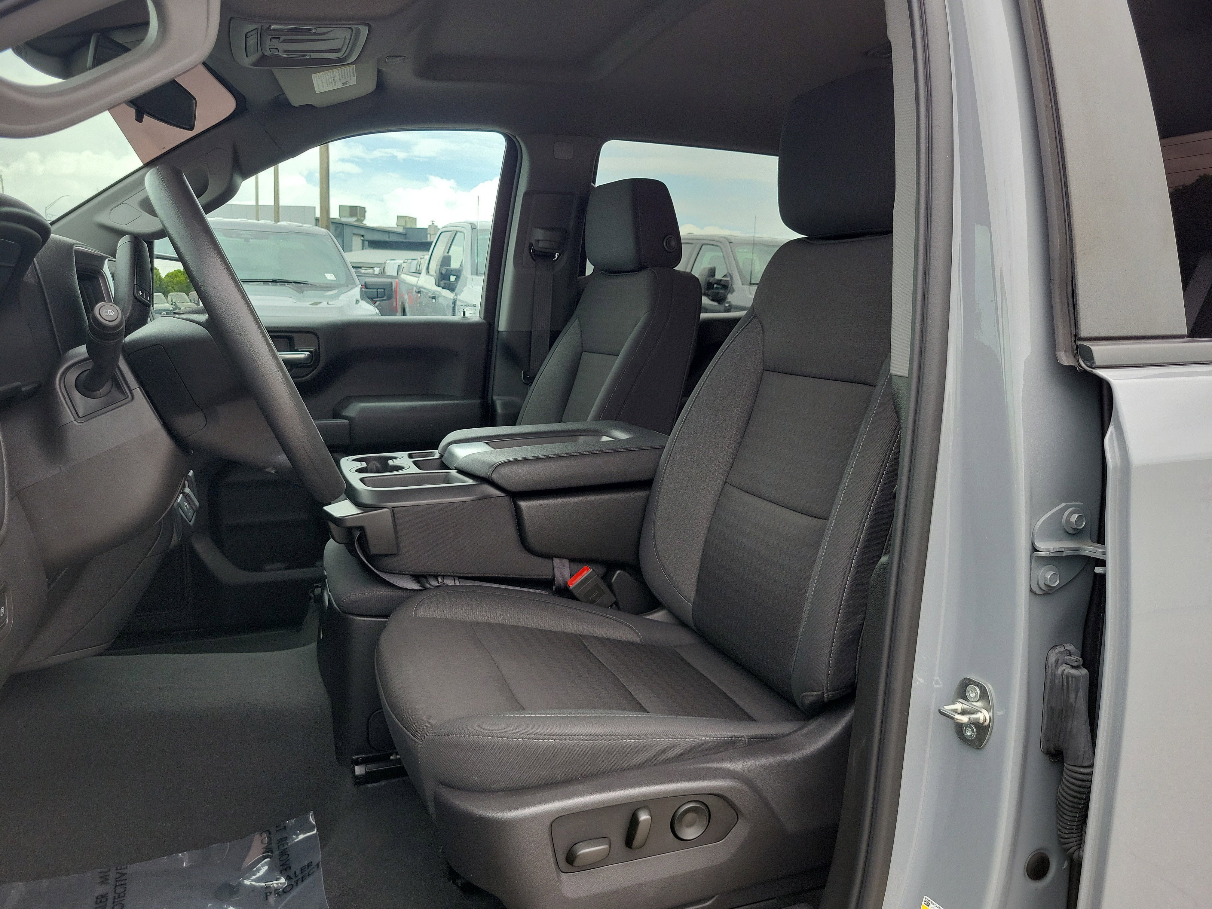 Used 2024 Chevrolet Silverado 1500 Custom RWD image 9