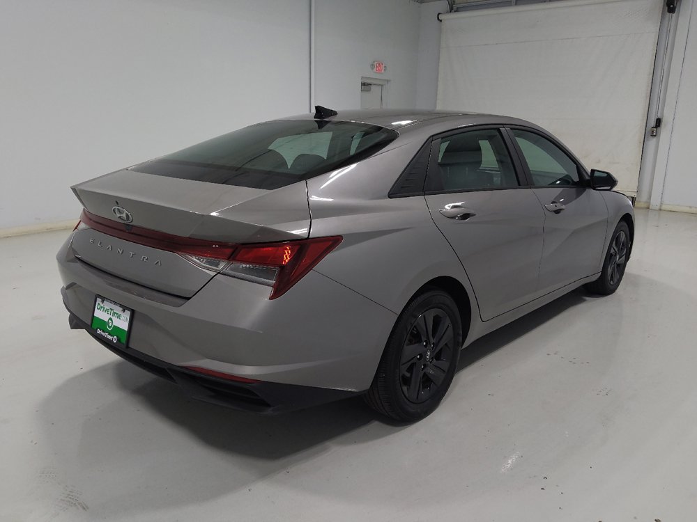 Used 2023 Hyundai Elantra SEL FWD image 9