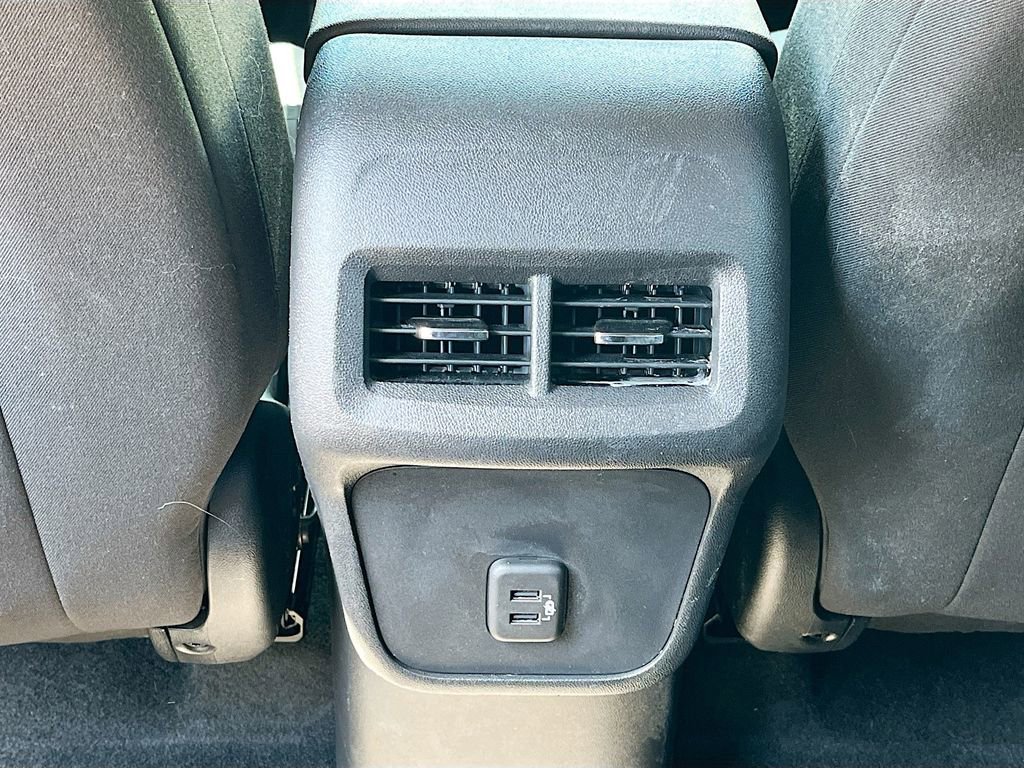 Used 2020 Chevrolet Equinox LT image 30