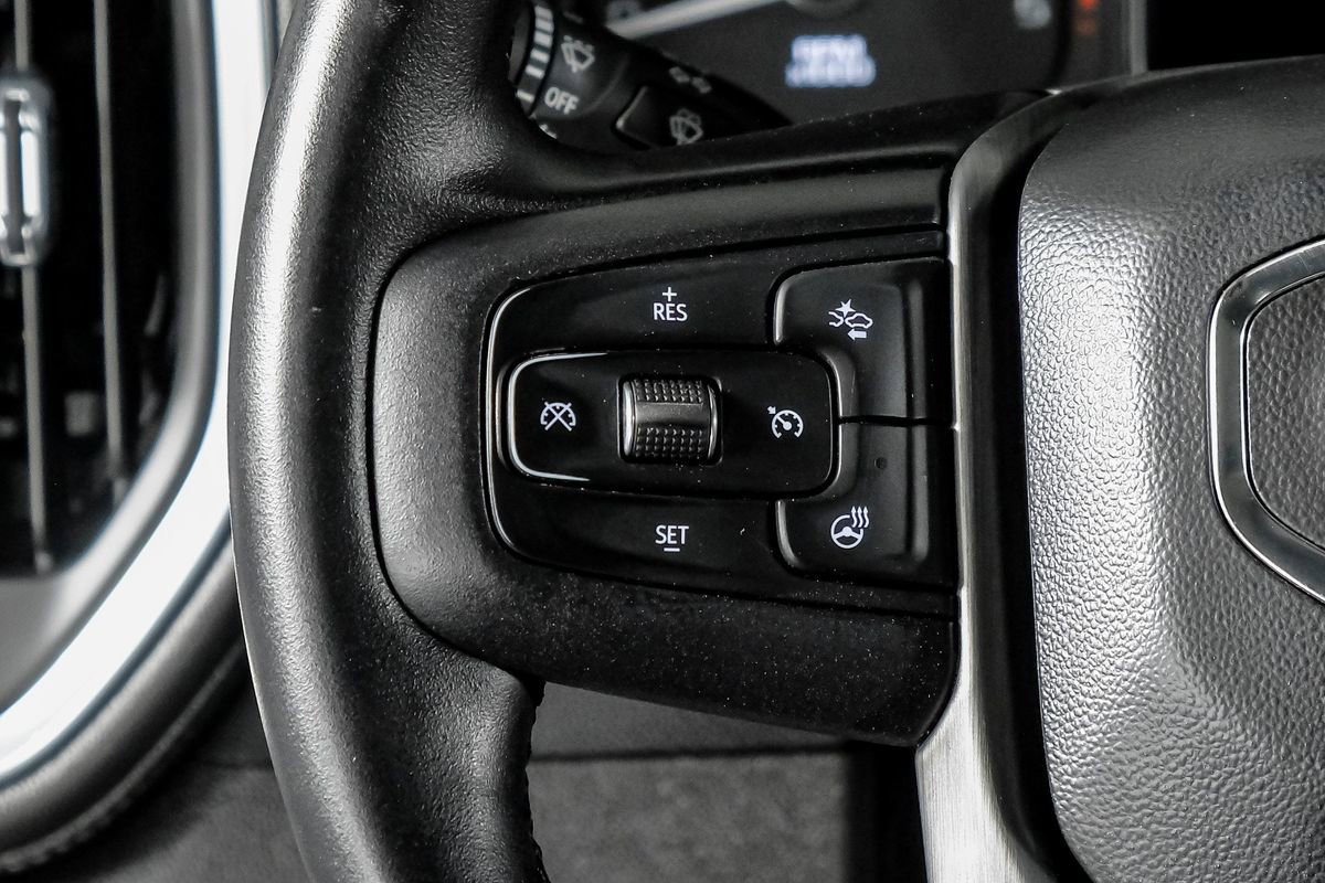 Used 2023 GMC Sierra 3500 Denali w/ Denali Ultimate Package AWD/4WD image 17