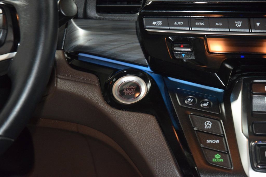 Used 2025 Honda Odyssey Elite image 32