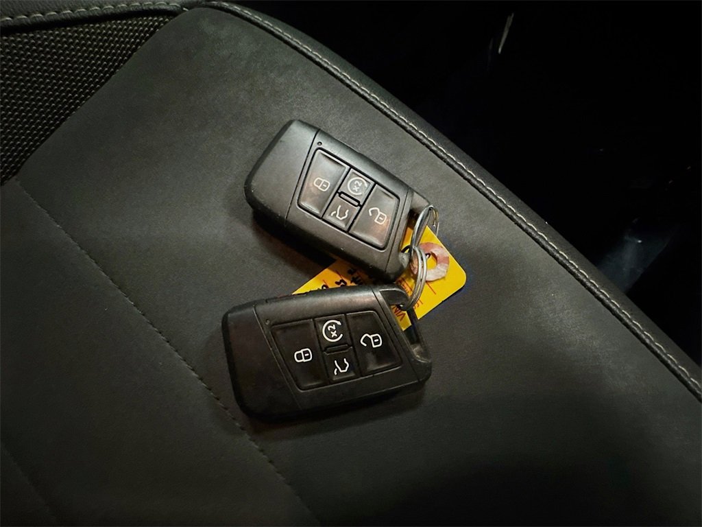 Used 2022 Volkswagen Taos SE image 31