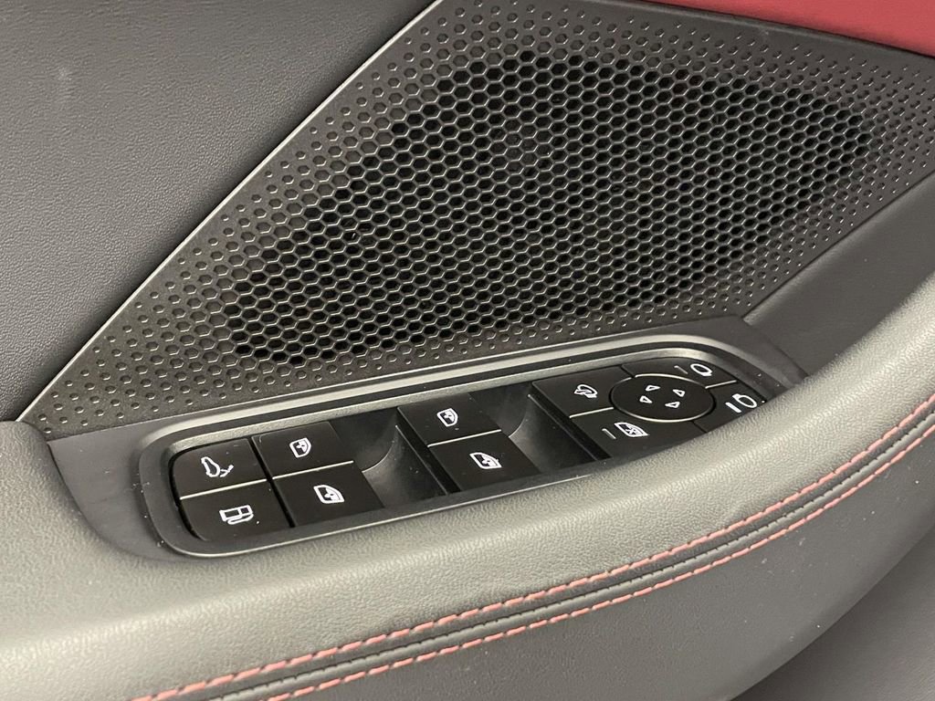 Certified 2025 Porsche Panamera 4S image 40