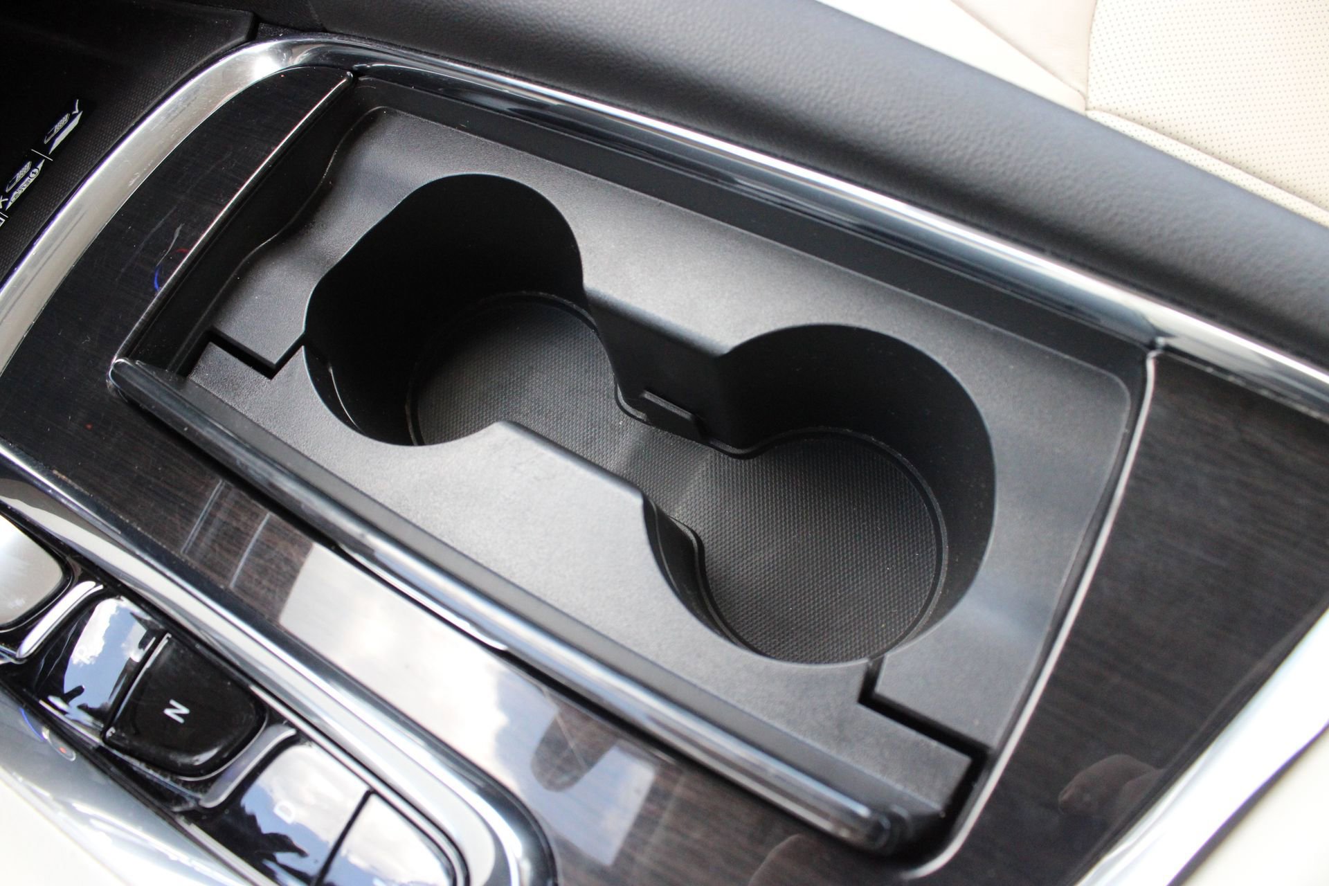 Used 2023 Buick Enclave Essence w/ Experience Buick Package FWD image 46