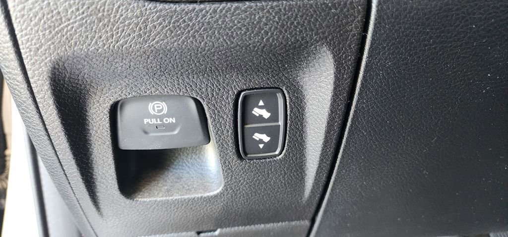 Used 2021 RAM 1500 Laramie AWD/4WD image 27