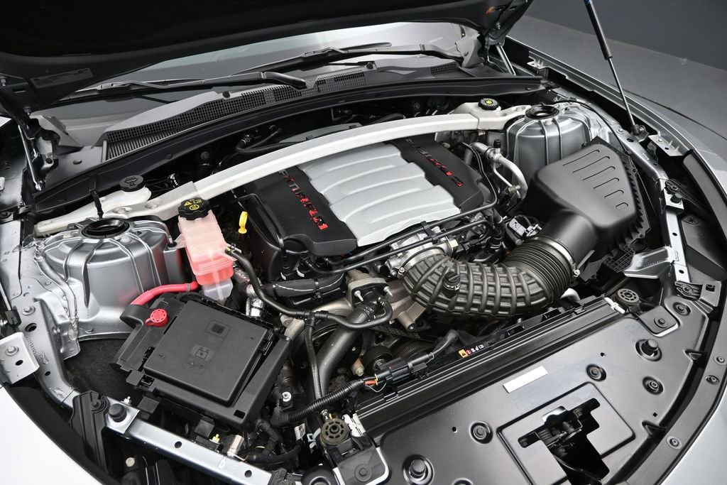 Used 2024 Chevrolet Camaro SS RWD image 10