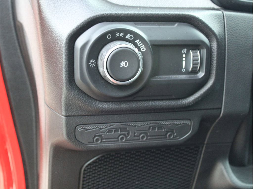 Certified 2024 Jeep Wrangler Sport AWD/4WD image 15