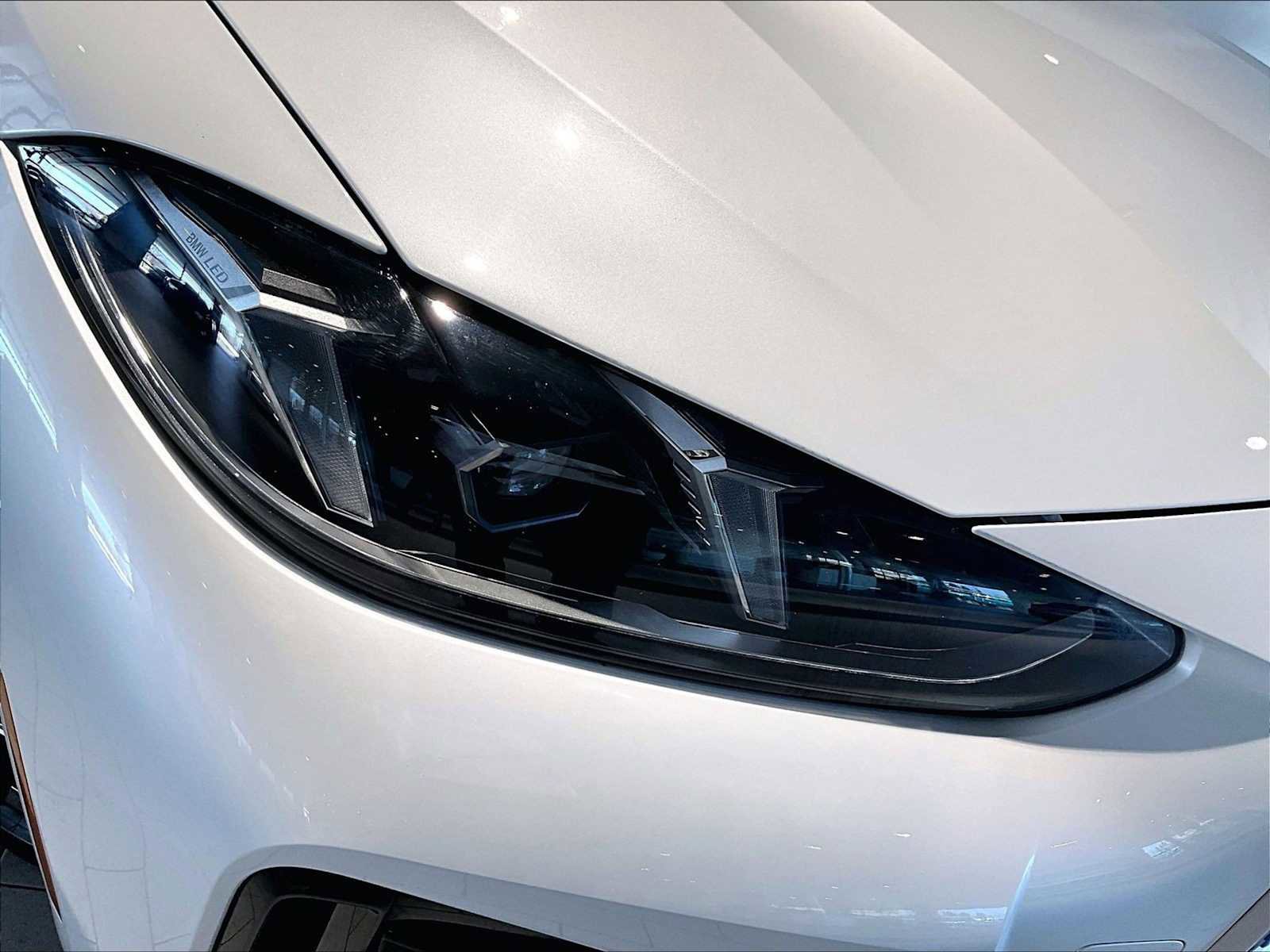 Used 2025 BMW 430i xDrive w/ M Sport Package image 15