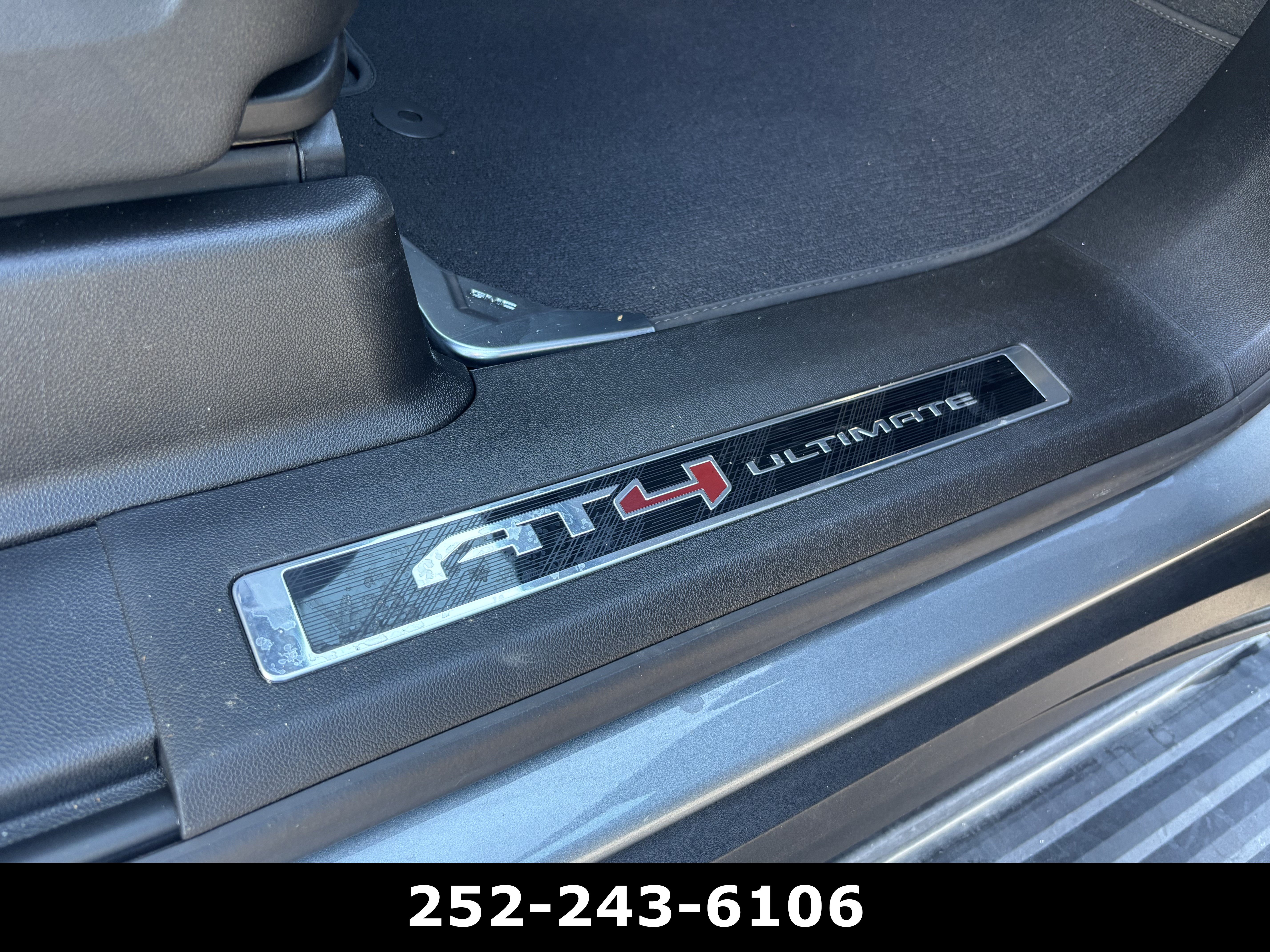 Used 2025 GMC Yukon AT4 Ultimate AWD/4WD image 11