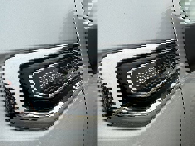 Used 2022 GMC Sierra 1500 SLT w/ SLT Premium Package image 12