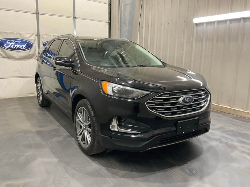 Used 2022 Ford Edge Titanium AWD/4WD image 1