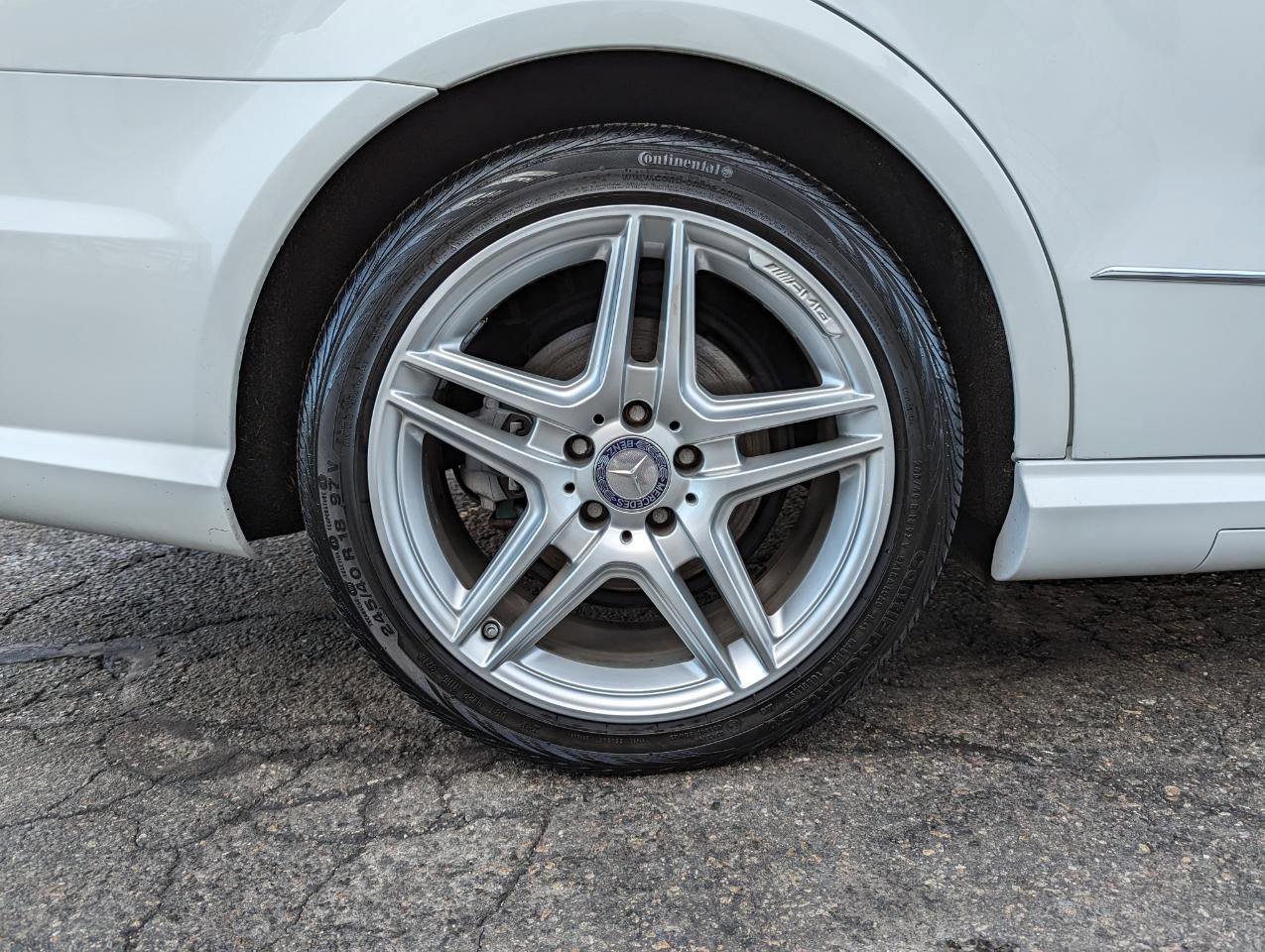 Used 2013 Mercedes-Benz E 350 4MATIC Sedan image 51