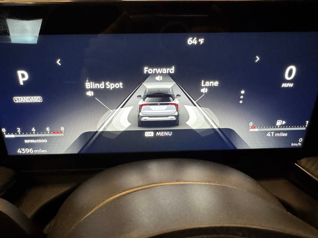 Used 2025 Nissan Kicks SR FWD image 10