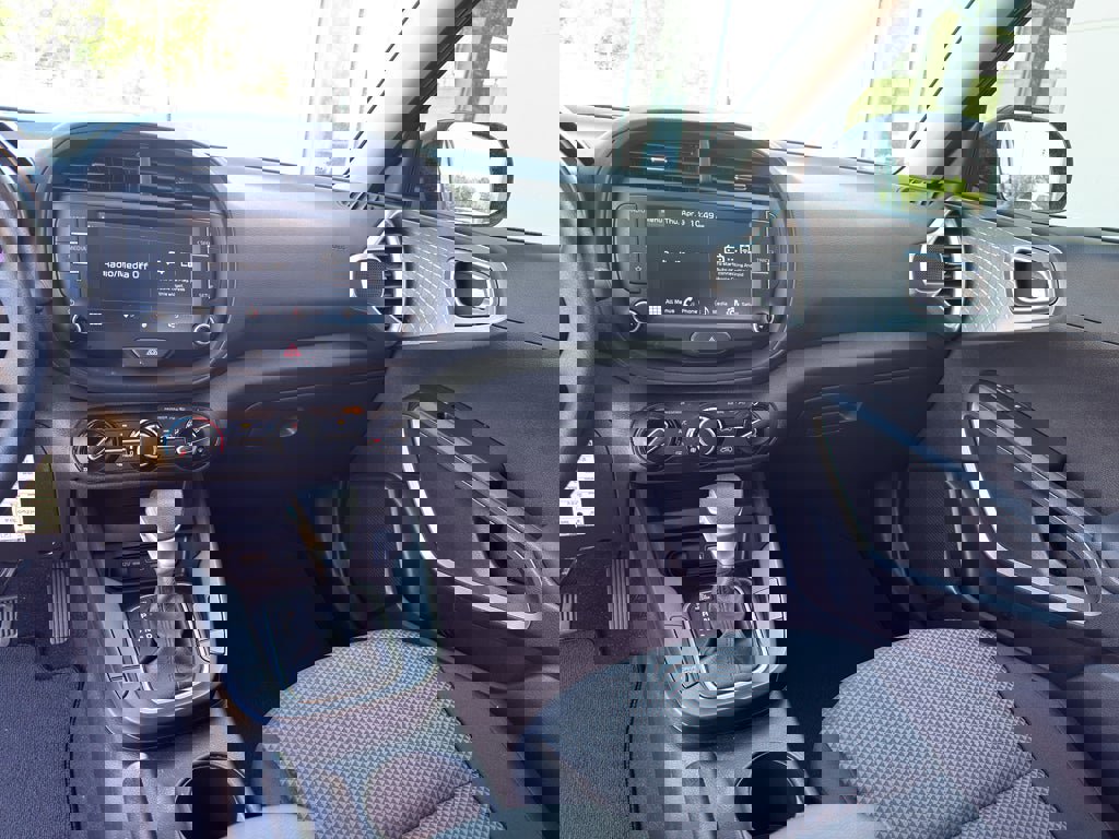 Used 2024 Kia Soul LX w/ Option Group 015 image 19