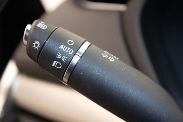 Used 2023 Cadillac XT4 Premium Luxury w/ Enhanced Visibility Package image 28