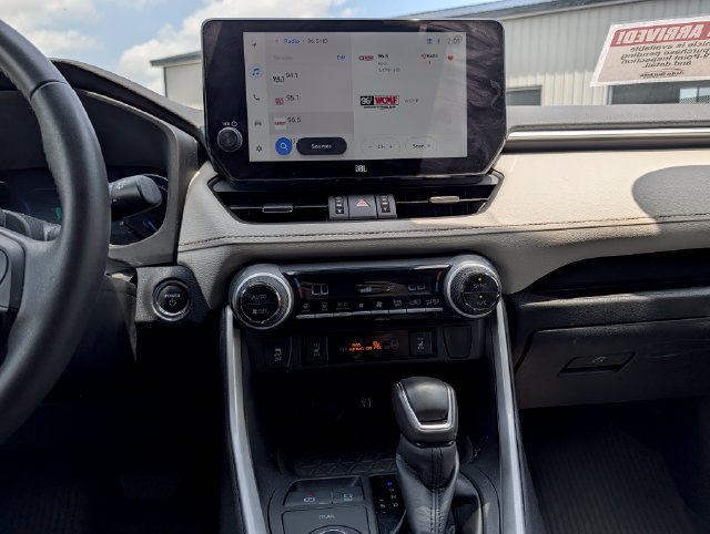 Used 2023 Toyota RAV4 XLE Premium AWD/4WD image 18