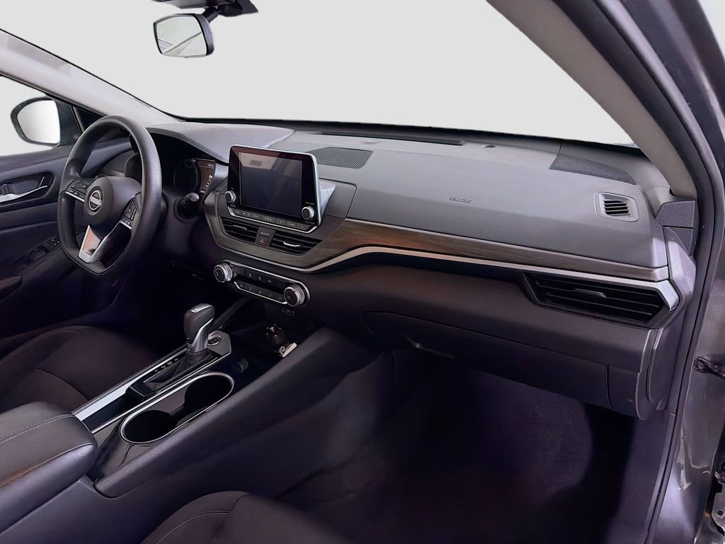 Used 2024 Nissan Altima 2.5 SV image 28