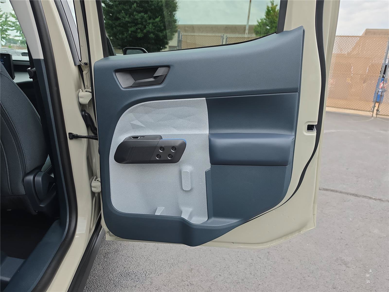Used 2025 Ford Maverick XLT w/ XLT Luxury Package FWD image 28