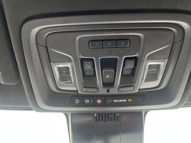 Used 2025 GMC Sierra 2500 Denali Ultimate AWD/4WD image 32