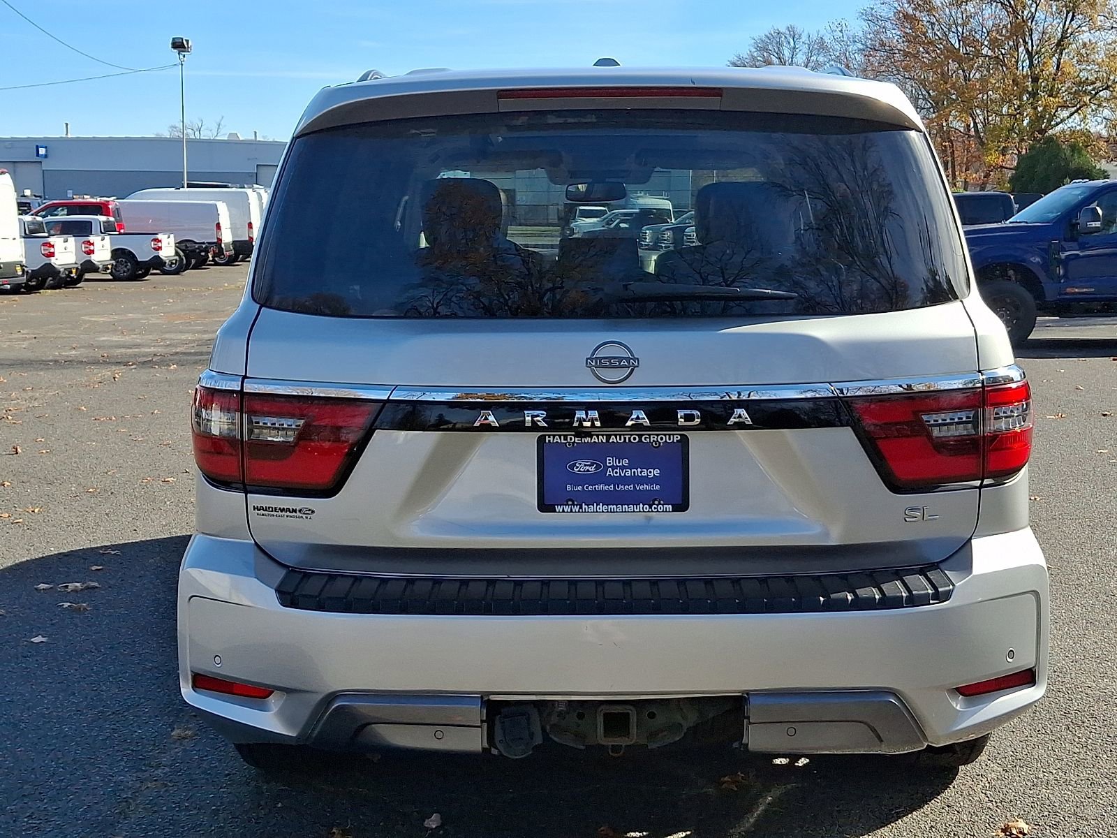 Used 2021 Nissan Armada SL w/ Captain's Chairs Package image 6