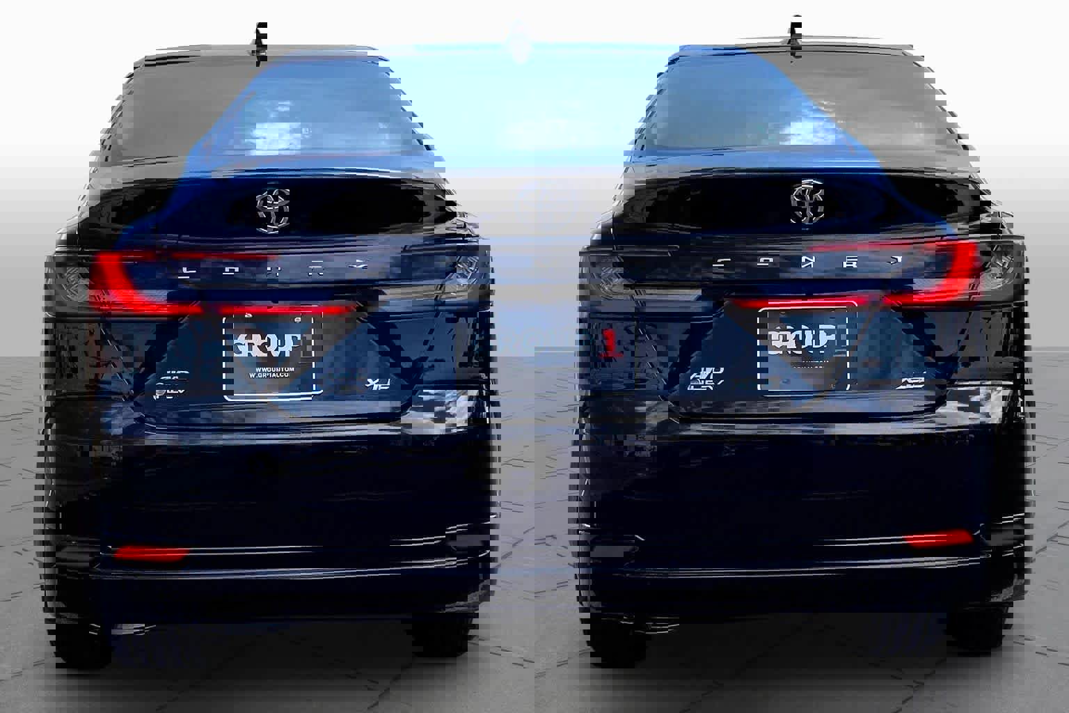 Used 2026 Toyota Camry XLE w/ Premium Plus Package image 5