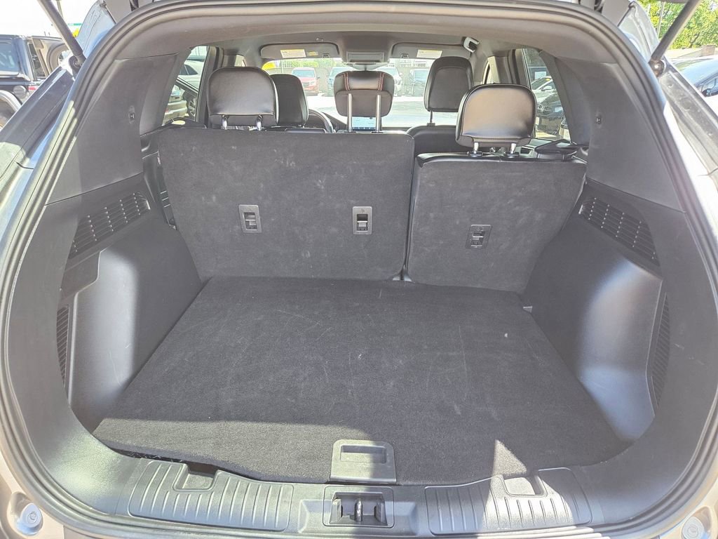 Used 2025 Ford Escape ST-Line image 24