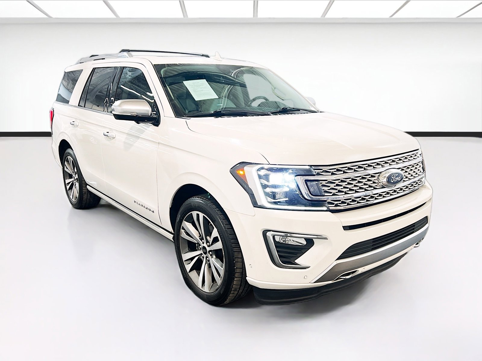 Used 2020 Ford Expedition Platinum image 3