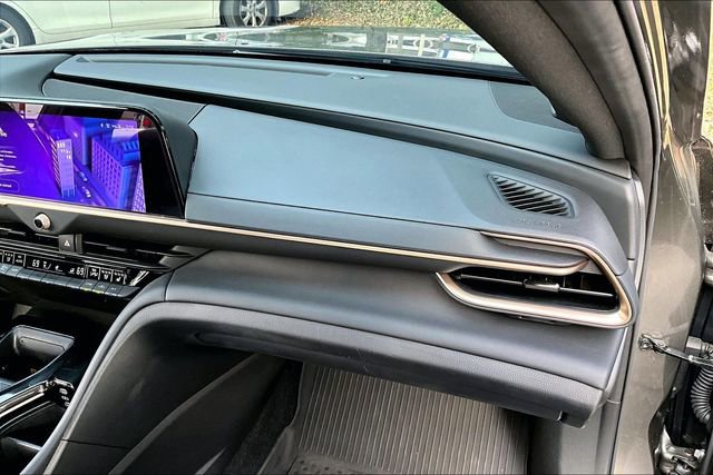 Used 2024 Toyota Crown w/ Advanced Technology Package image 23