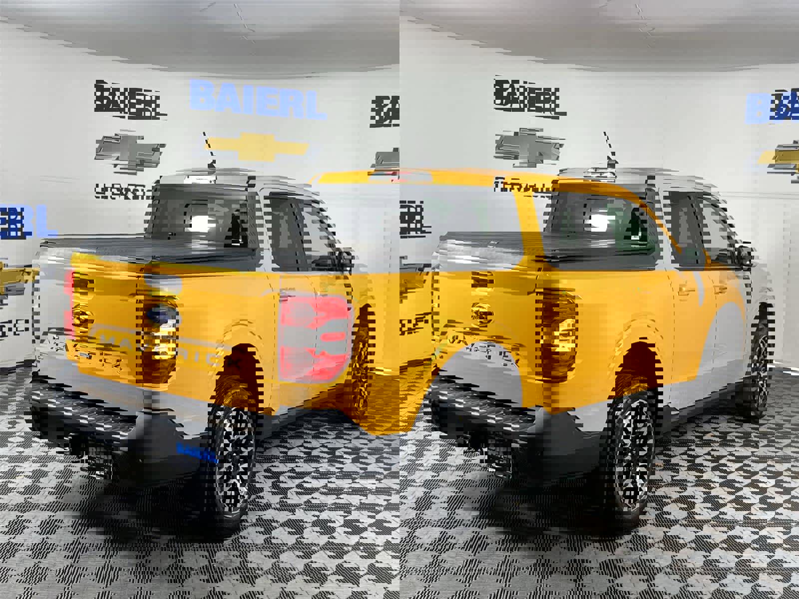 Used 2023 Ford Maverick Lariat w/ Lariat Luxury Package image 5