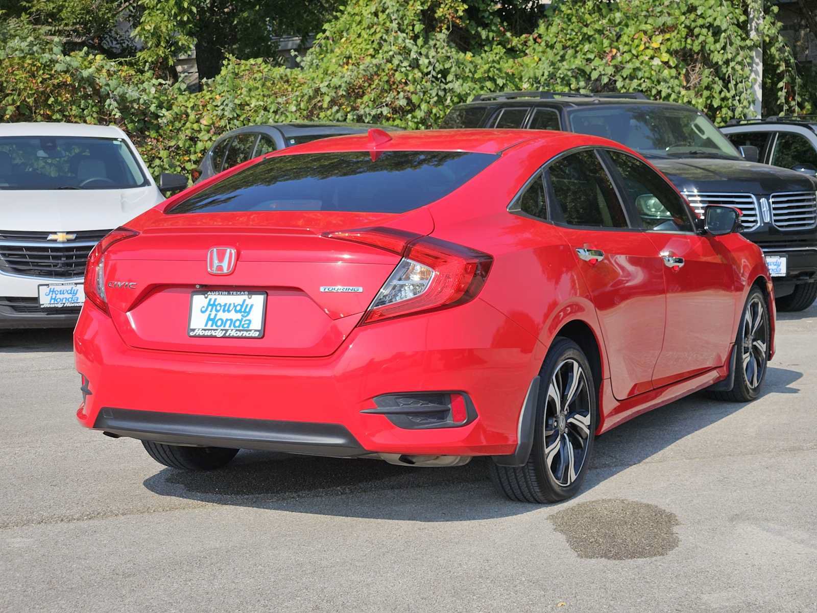 Used 2018 Honda Civic Touring image 5