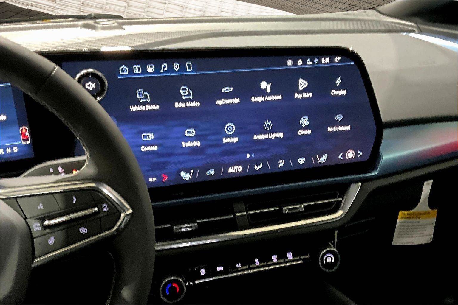 New 2026 Chevrolet Equinox EV LT image 6