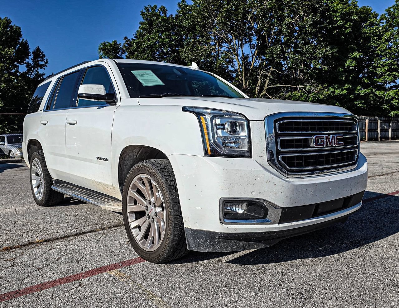 Used 2020 GMC Yukon SLE w/ HD Trailering Package AWD/4WD image 1