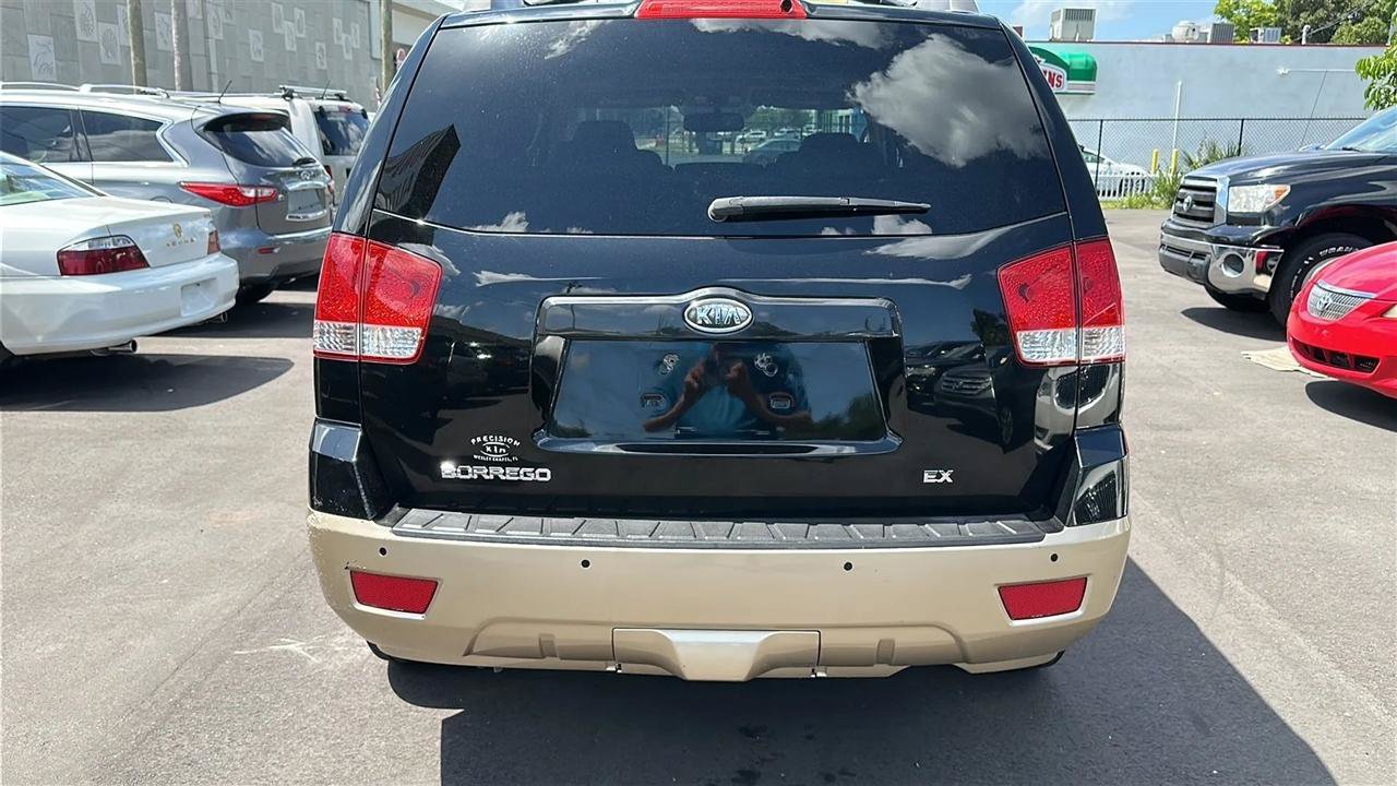 Used 2009 Kia Borrego EX w/ Premium Pkg RWD image 9